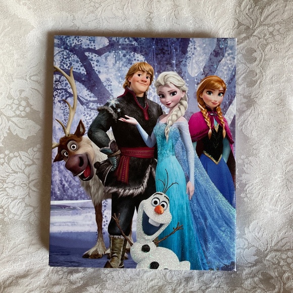 Frozen II team on Canvas wall hanging 10 X 8 inches. - Picture 1 of 5